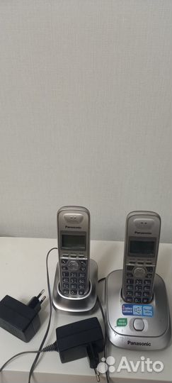 Стационарный Радиотелефон- panasonic(две трубки)