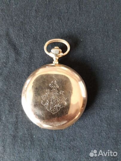 Золотые карманные часы