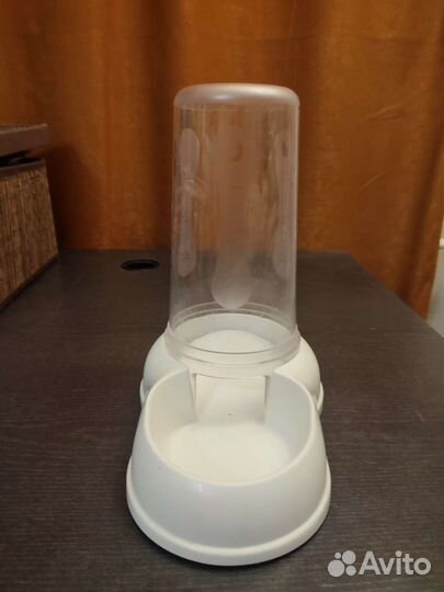 Автоматическая кормушка для кошек