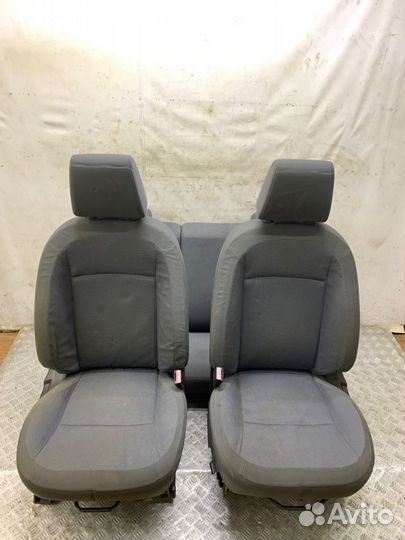 Сиденье комплект Nissan Qashqai J10 MR20DE 2007