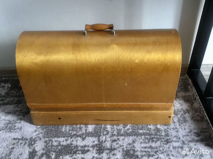 Швейная машина