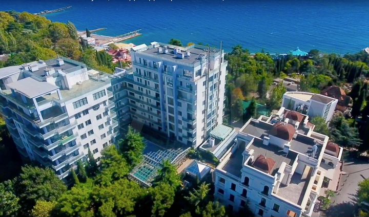 3-к. апартаменты, 195,8 м², 4/9 эт.