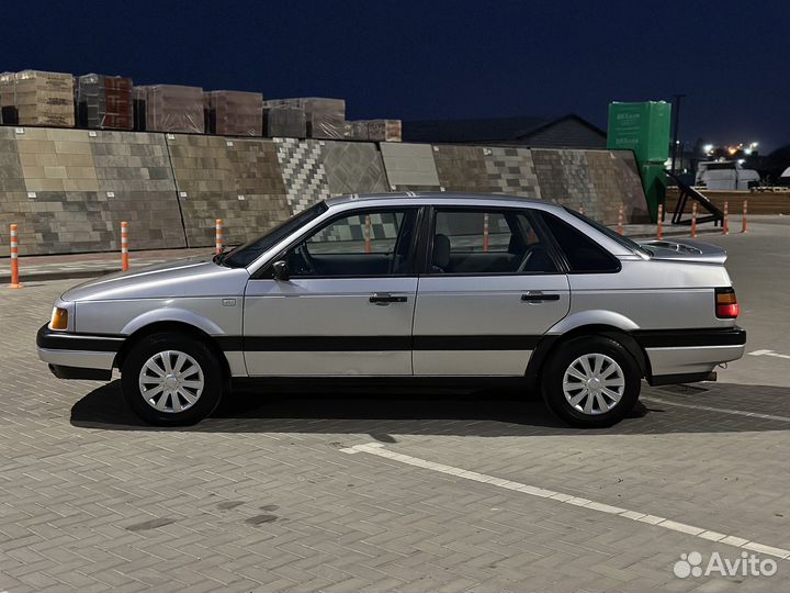 Volkswagen Passat 2.0 МТ, 1992, 300 000 км