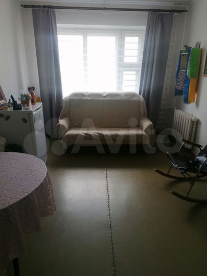 3-к. квартира, 70,2 м², 1/2 эт.