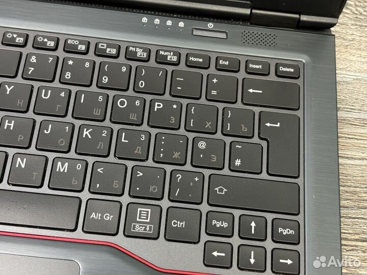 Fujitsu LifeBook U727