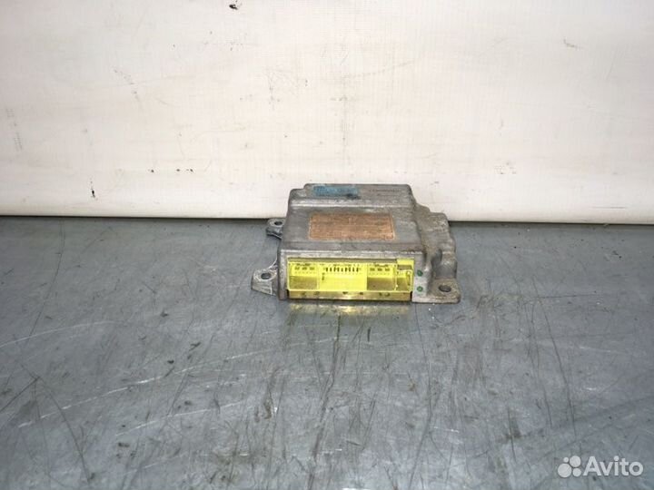 Блок управления аирбаг Mazda Familia седан BJ