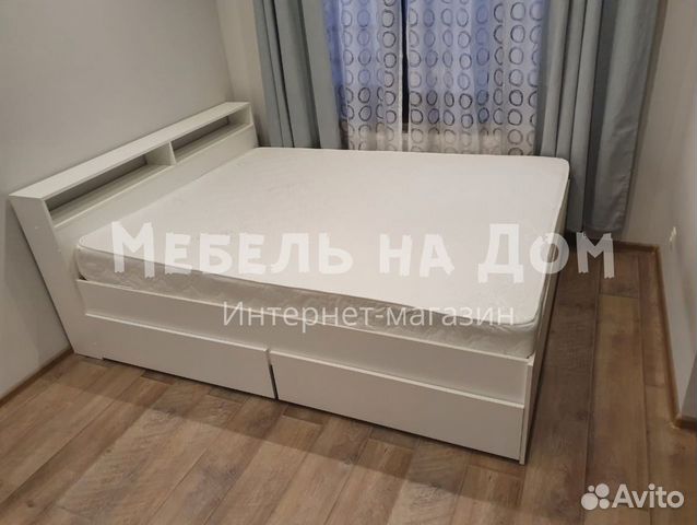Кровать с матрасом