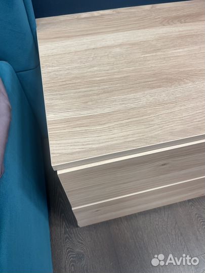 Новая прикроватная тумба с двумя ящиками бежевая