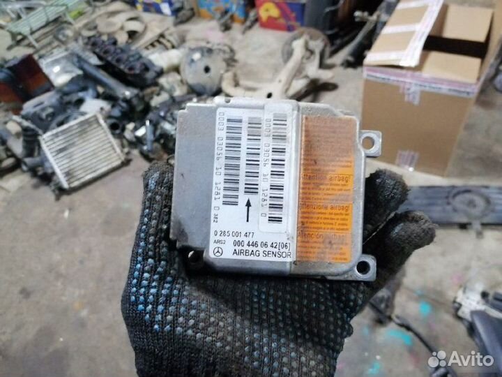 Блок управления AIR BAG Mercedes-Benz Vito W638