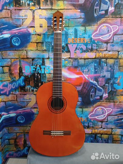 Классическая гитара yamaha c40