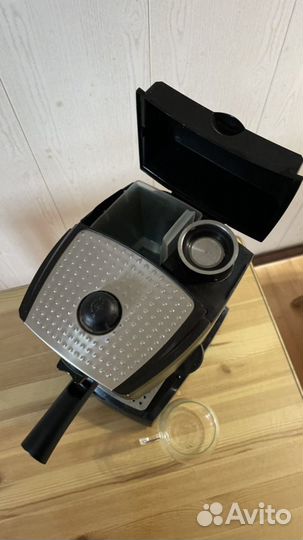 Кофеварка рожковая delonghi