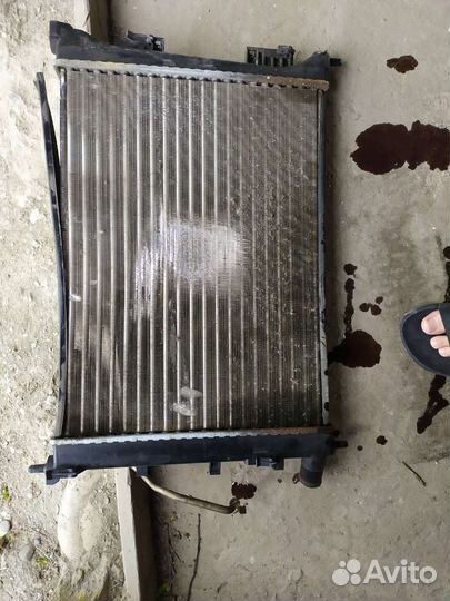Радиатор охлаждения на Hyundai Solaris 2013