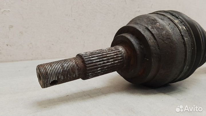 Привод передний левый