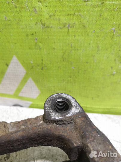 Скоба суппорта заднего Опель Мерива