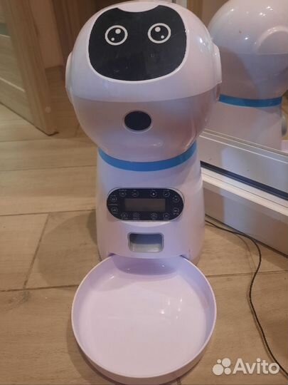 Автоматическая кормушка для кошек/собак