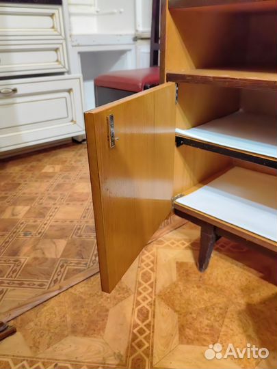 Тумбочка под реставрацию