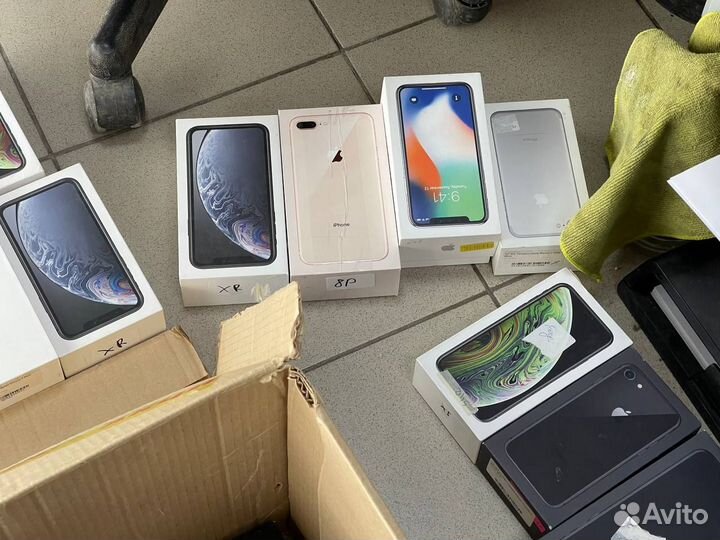 Коробка от iPhone