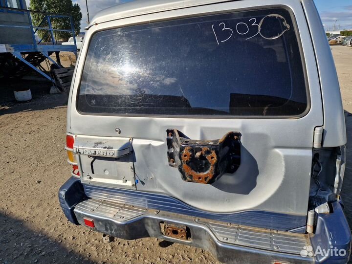 Стекло двери багажника Mitsubishi Pajero 2
