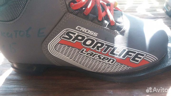 Детские лыжные ботинки