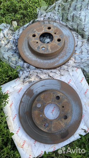Диски тормозные оригенал тойта платц