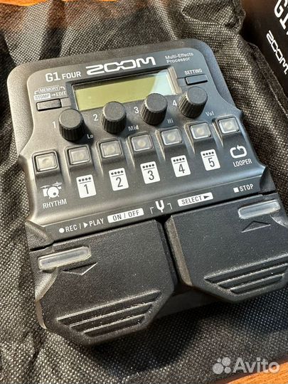 Гитарный процессор Zoom G1 Four