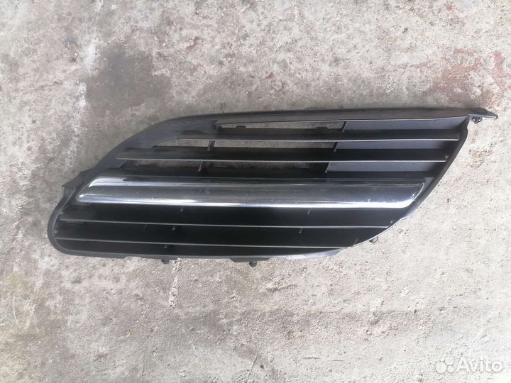 Решетка радиатора Ниссан Альмера Тино