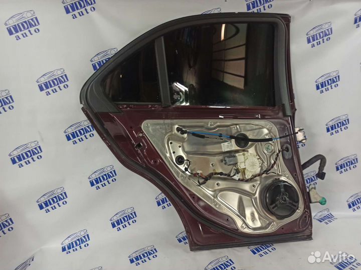 Дверь задняя левая Mercedes C-class W204