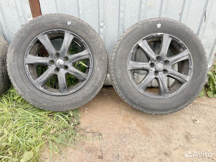 Литые диски R17 с резиной nokian Volvo XC90