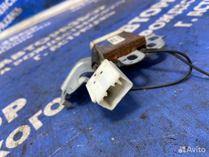 Антенна. Toyota Estima минивен 2AZ-FE 2008