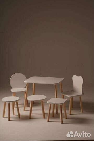 Детский стол и стул