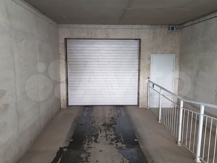 Машиноместо, 14 м²