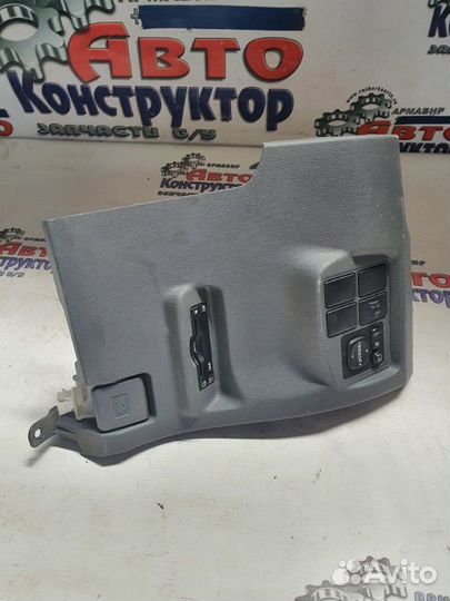 Накладка консоли центральной Toyota Prius хэтчбек