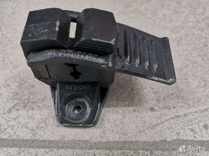 Держатель для оружия на снегоходе