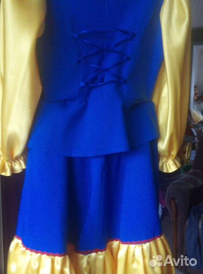 Танцевальный костюм