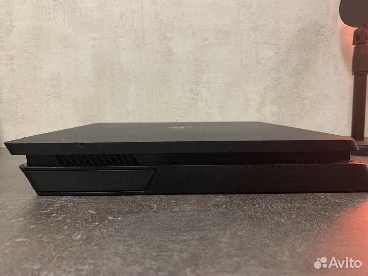 Sony PS4 slim 1tb
