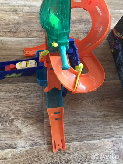 Набор игровой Hot Wheels Цветная лаборатория