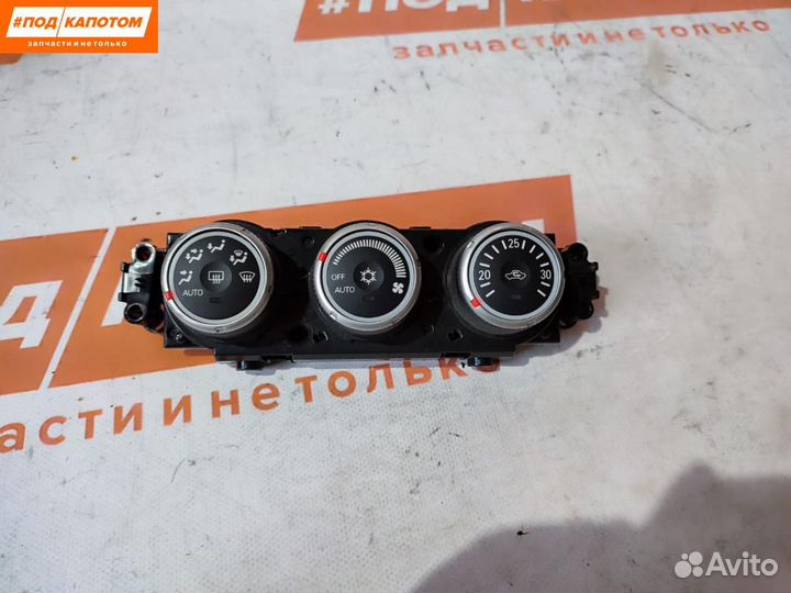 Блок управления печки/климат-контроля Mitsubishi
