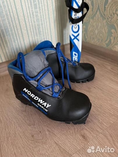 Продам комплект детских лыж