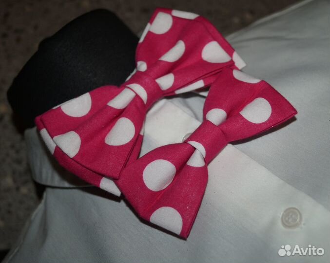 Галстуки бабочки в горошек