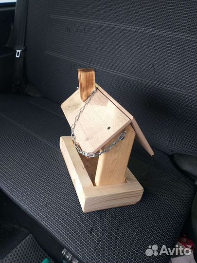 Кормушка для птиц