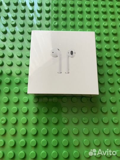 Беспроводные наушники apple airpods