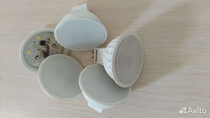 Светильник потолочный встраиваемый