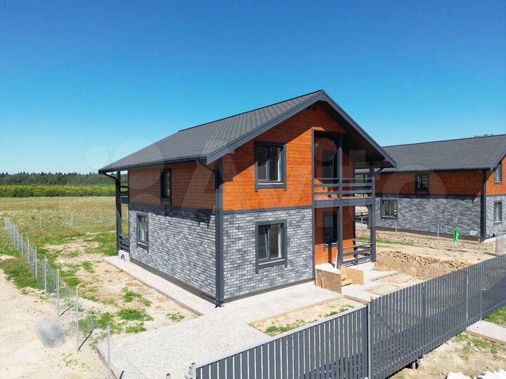 Дом 180 м² на участке 9 сот.