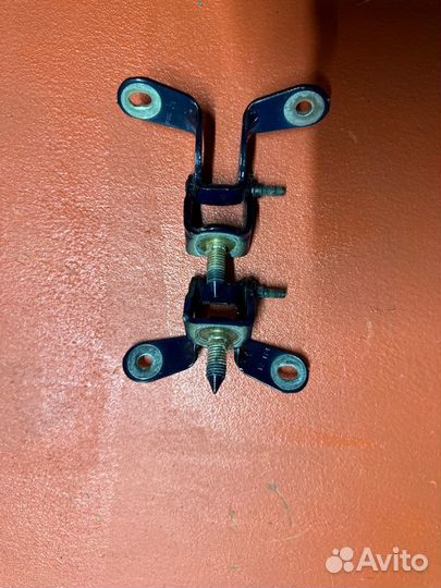 Крышка петли багажника Chrysler Jeep Grand