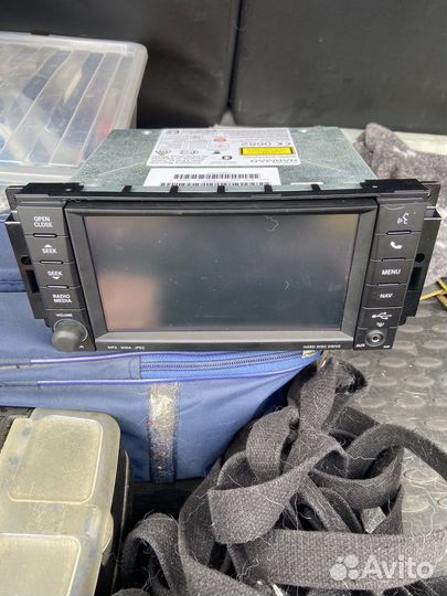 Автомагнитола Harman