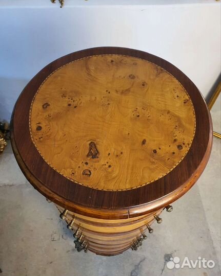 Антикварный комод 