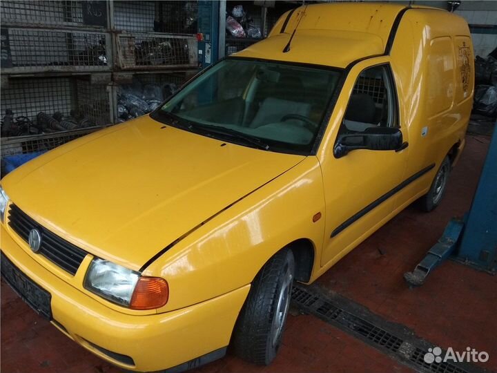 Разбор на запчасти Volkswagen Caddy