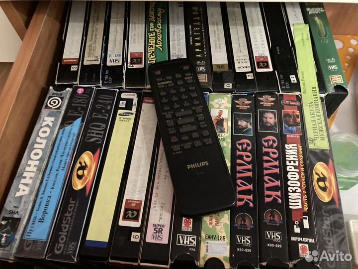 Видеомагнитофон philips