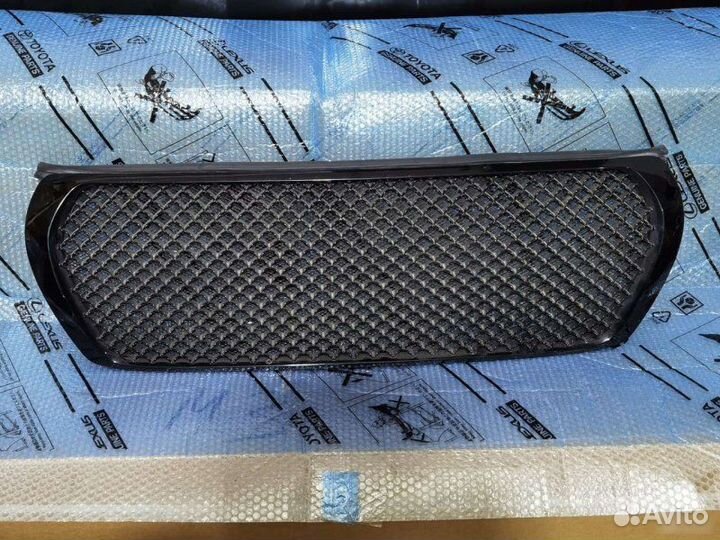 Решетка Toyota Land Cruiser 200 2008-2012