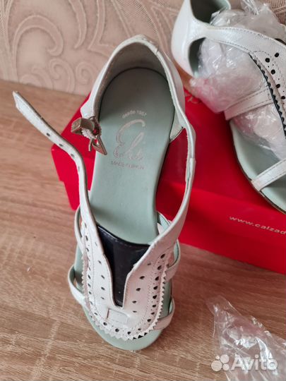 Европейская обувь для девочки 29-30 размер